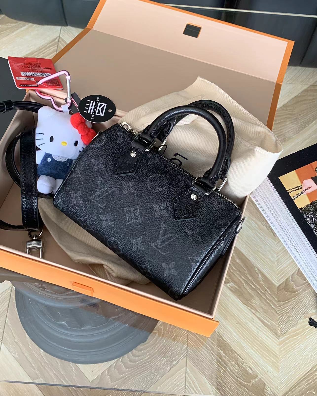 未使用 LouisVuitton/路易威登 25年黑武士speedynano包 16779763