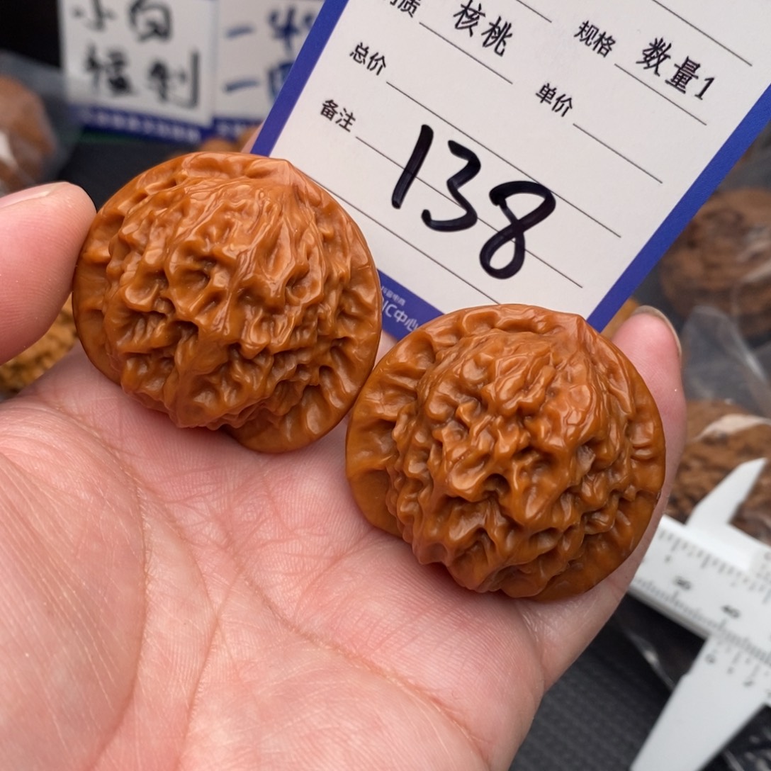 桃核把件瓷娃娃41mom