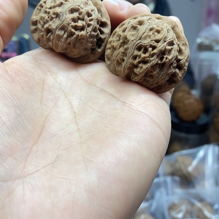 文玩核桃把件37宫灯红皮