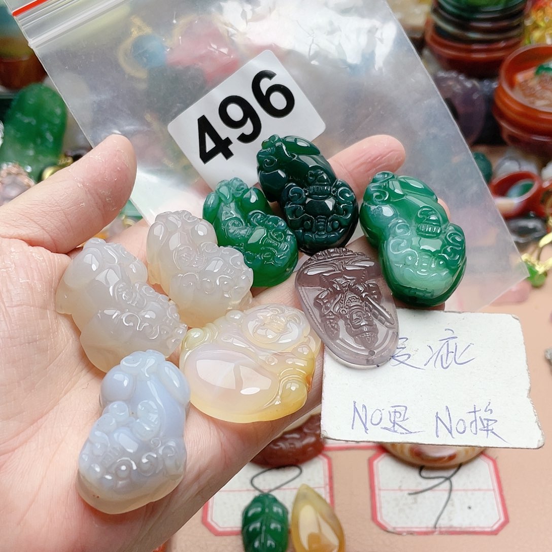 合金颈饰玛瑙/玉髓无*