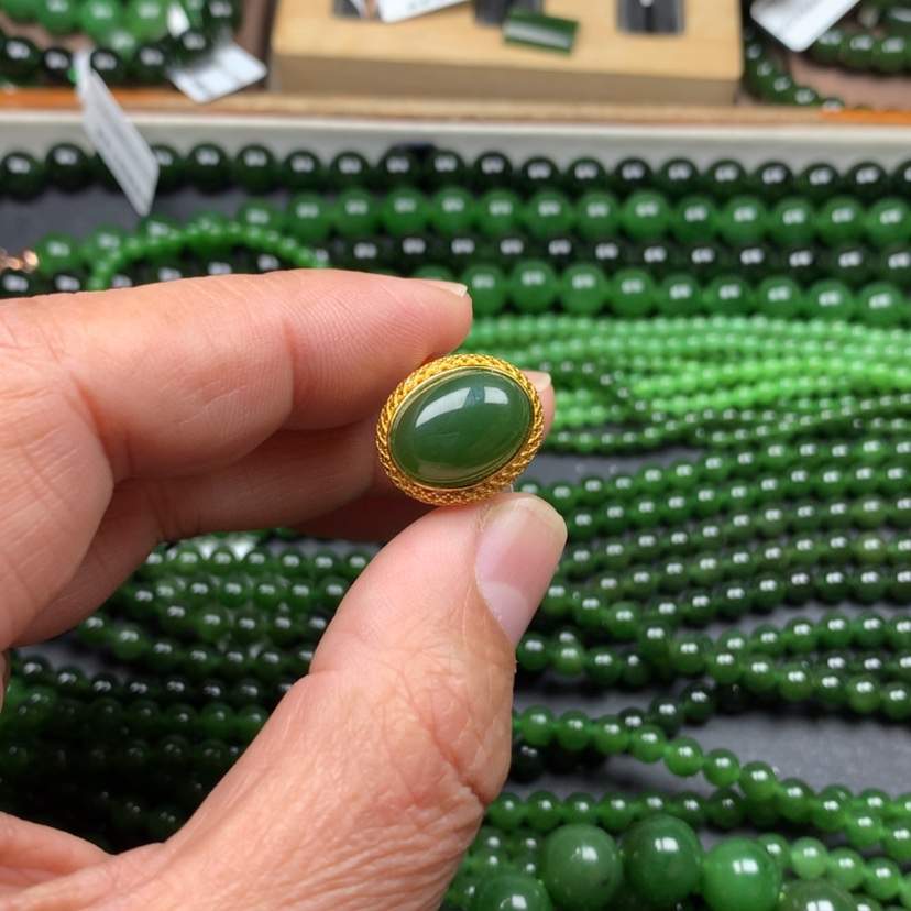 【闪购商品】银S925镶嵌戒指和田玉（碧玉）