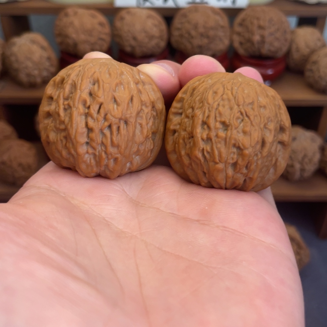 樱***n文玩核桃吊坠铁锤39无修无药