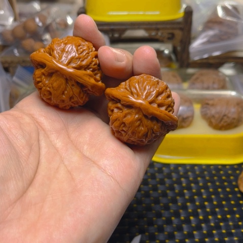 文玩核桃吊坠宫灯