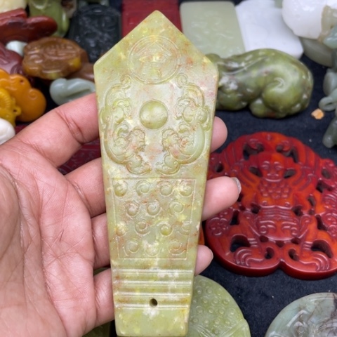 蛇纹石玉颈饰未镶嵌19