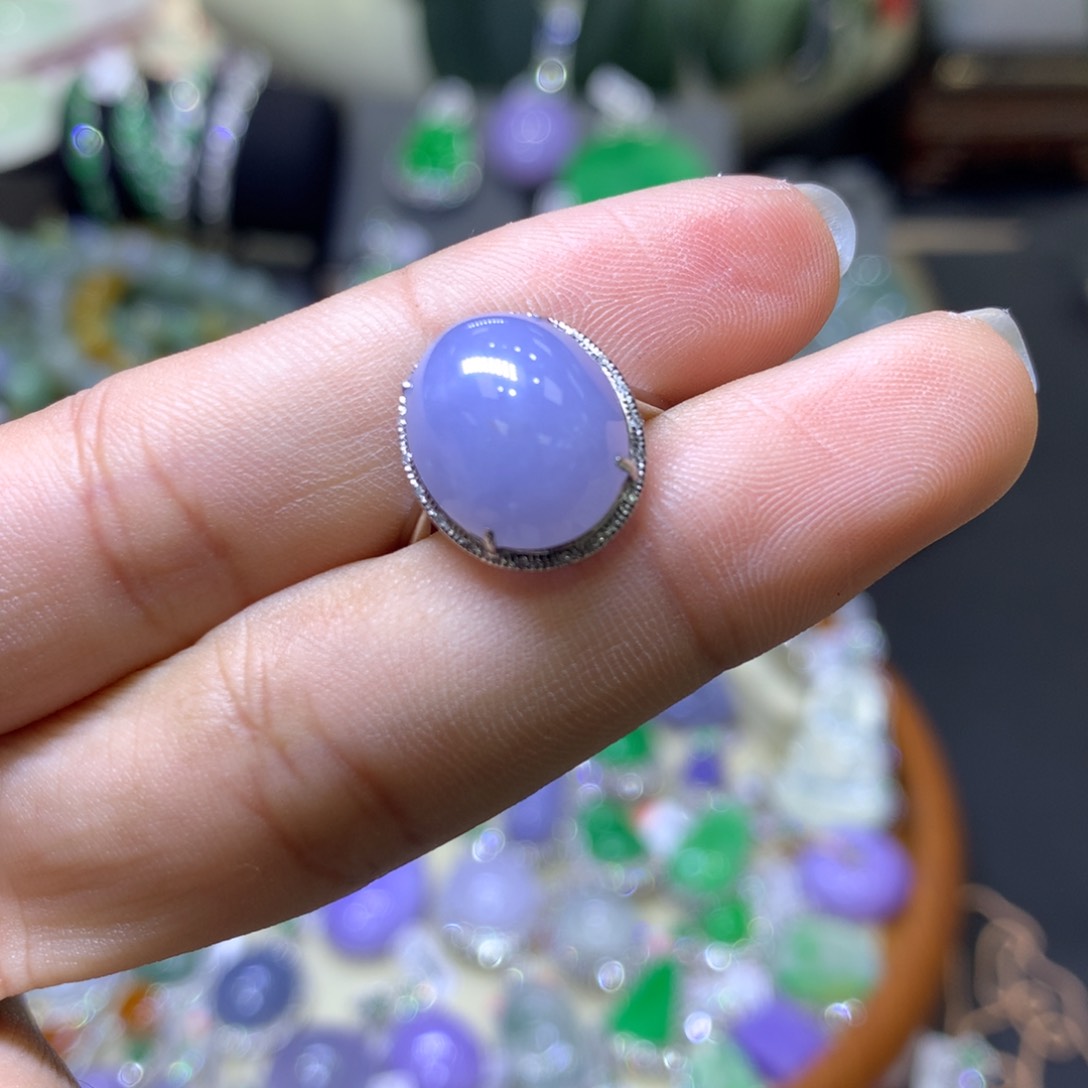 翡翠18K金镶嵌颈饰翡翠吊坠项链