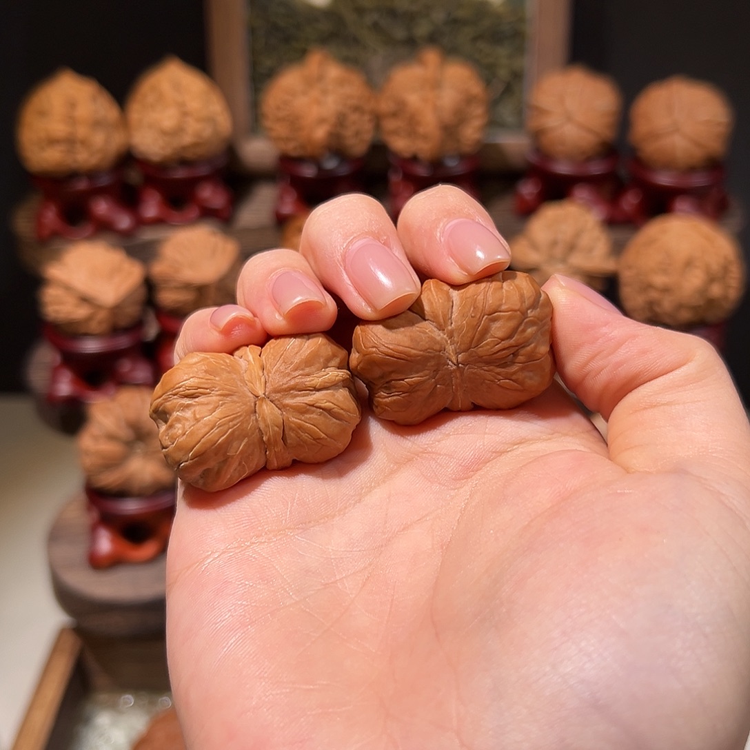 韩***煲文玩核桃吊坠嘟嘟唇