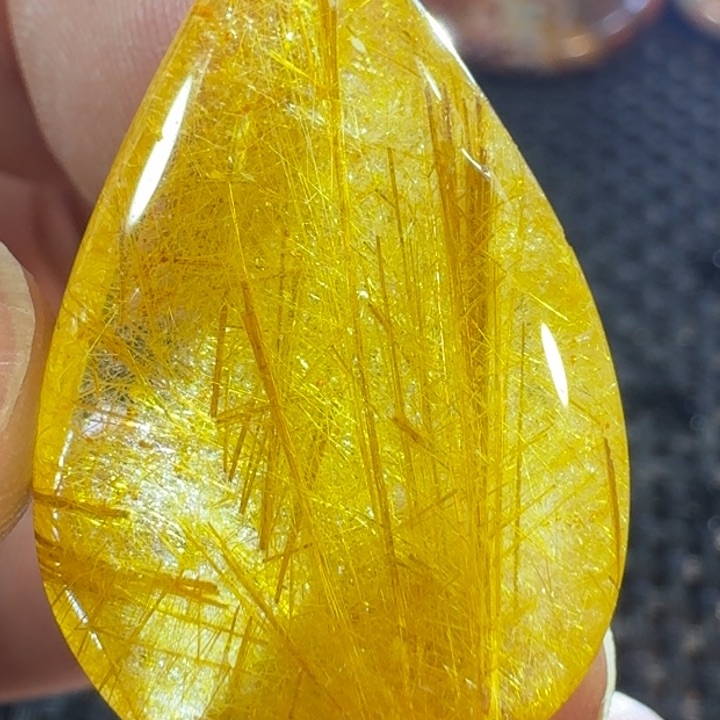 水晶吊坠(不含链)未镶嵌阿****人