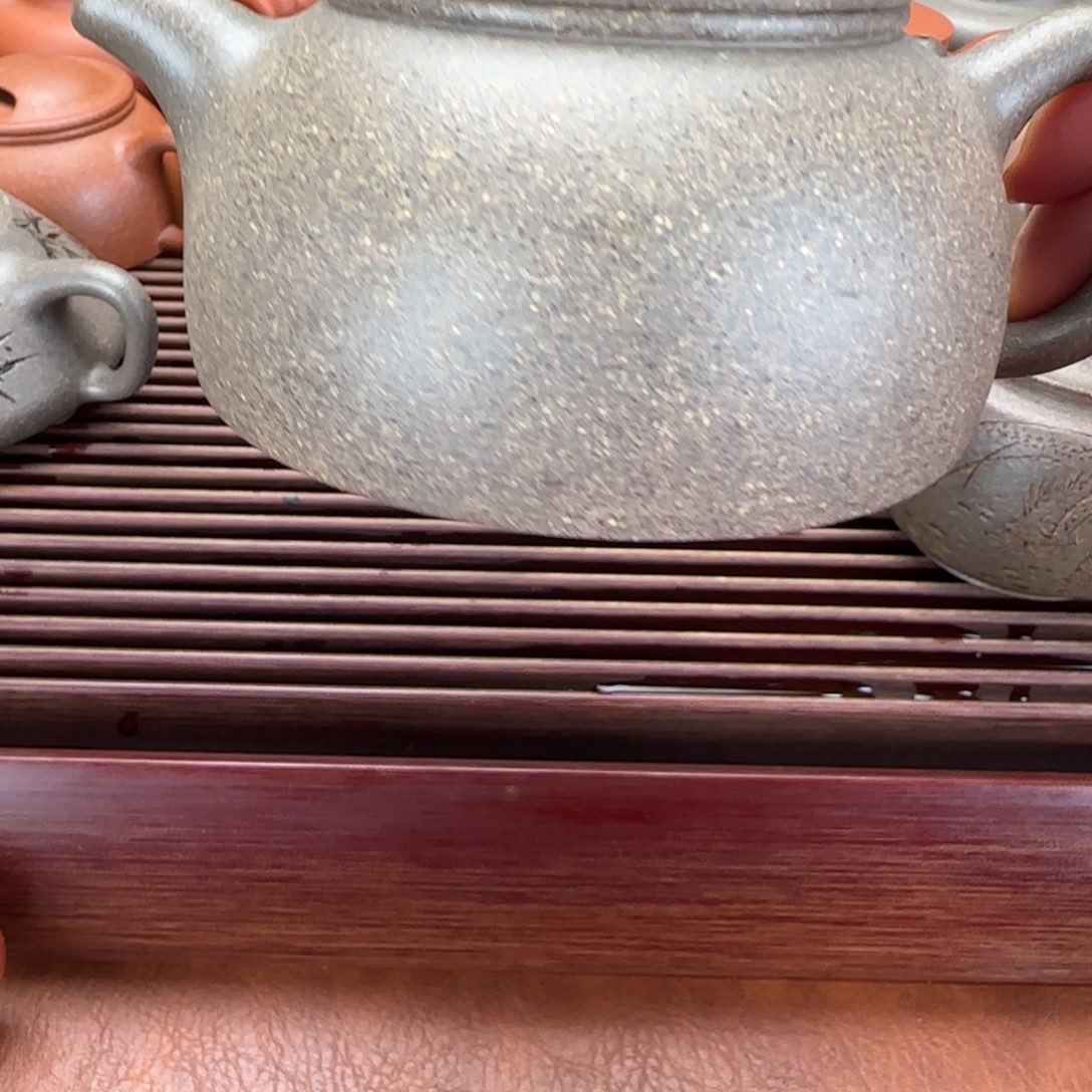 推***位茶壶紫砂青段全手