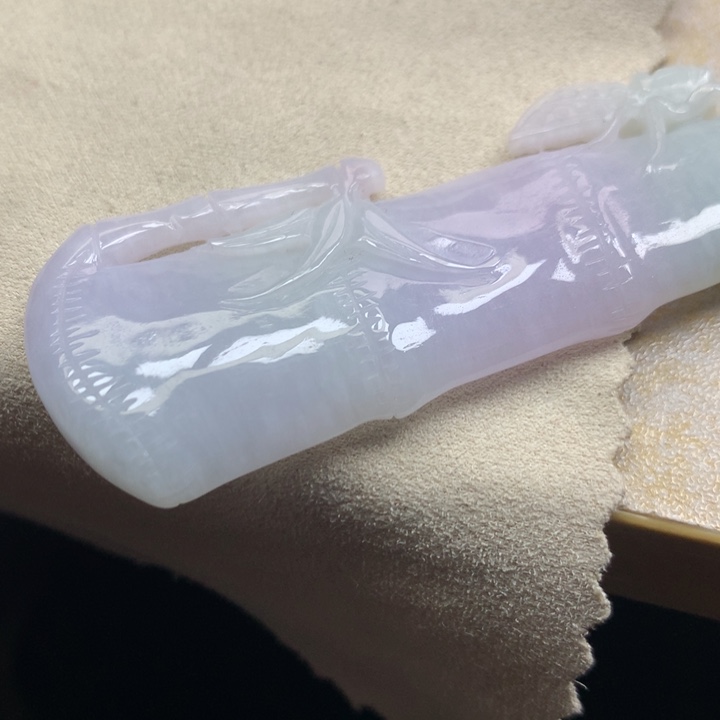 翡翠颈饰未镶嵌吊坠