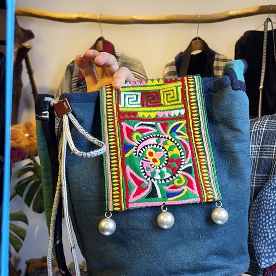 织绣手工制作包包