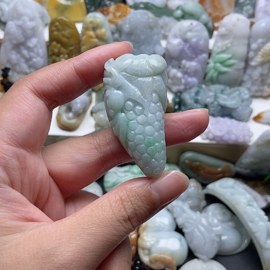 翡翠未镶嵌颈饰翡翠