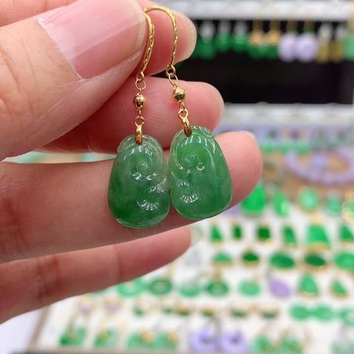 翡翠18K金镶嵌耳饰