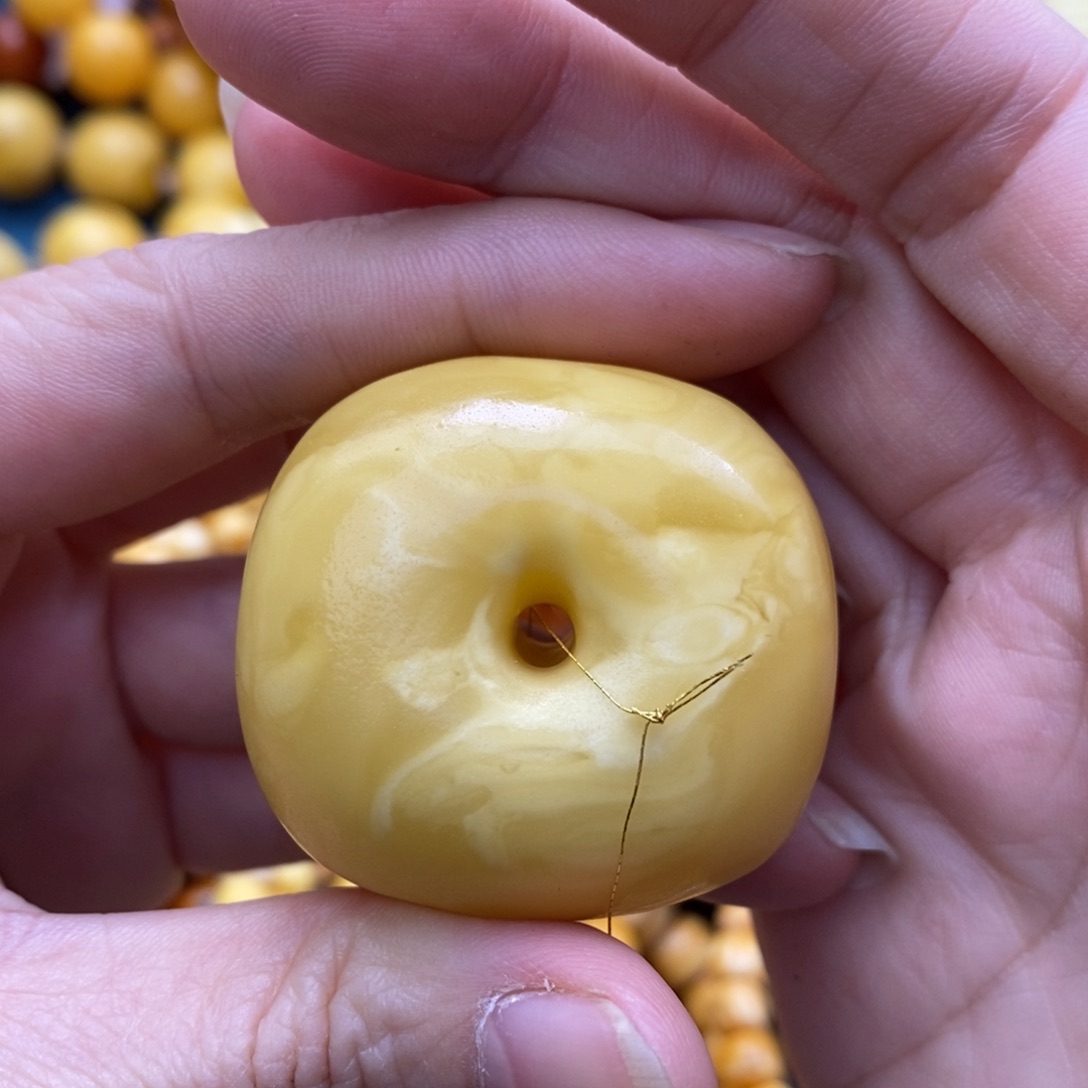 琥珀手链未镶嵌扣子