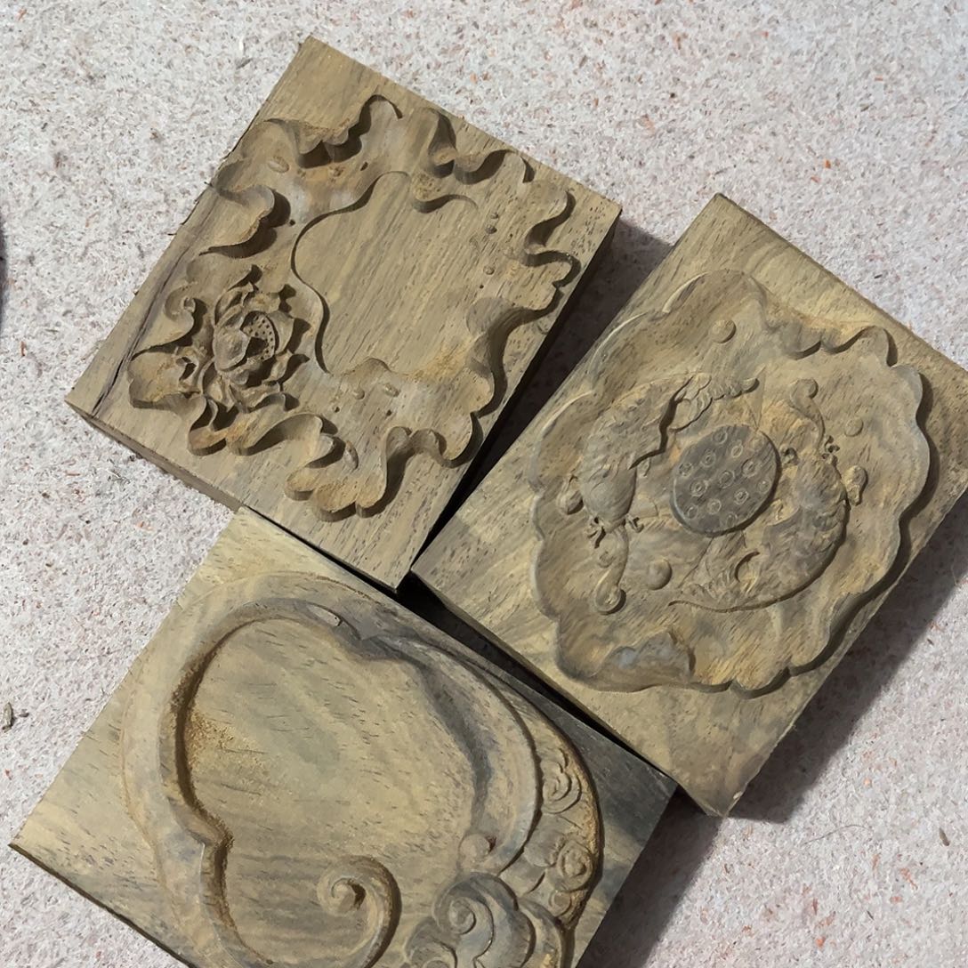 百***.风车木（黑檀木）瑕疵底座