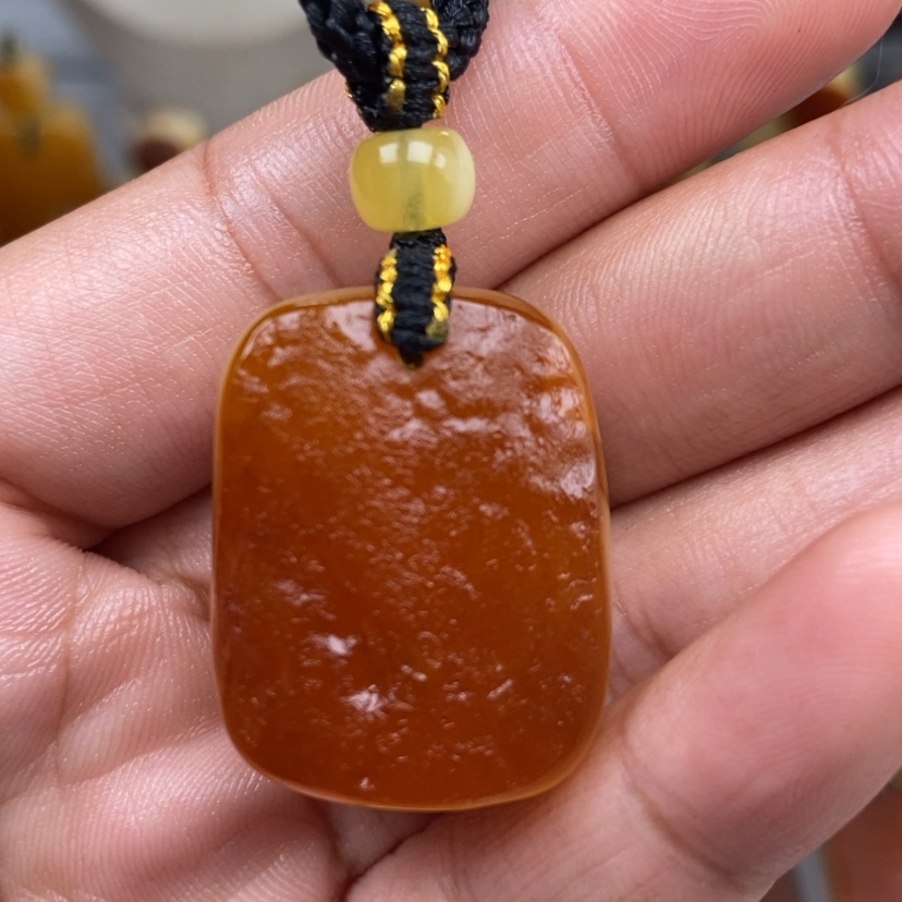 【闪购商品】琥珀颈饰未镶嵌