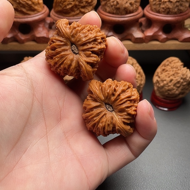 文玩核桃把件南疆
