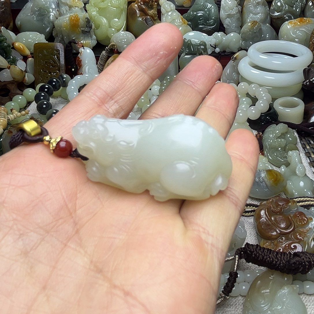 和田玉未镶嵌挂件