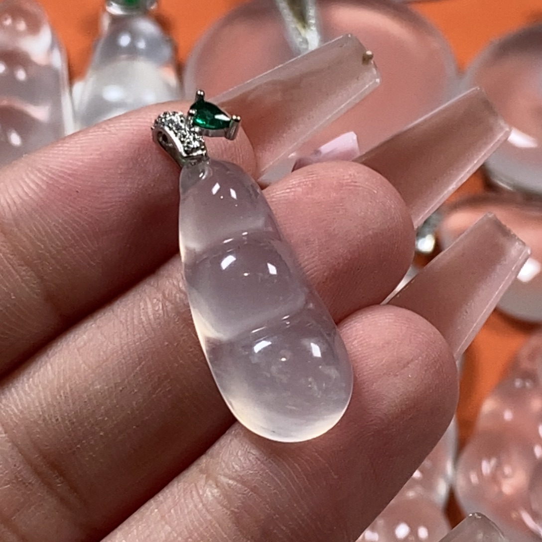 石英质玉银S925镶嵌颈饰福豆