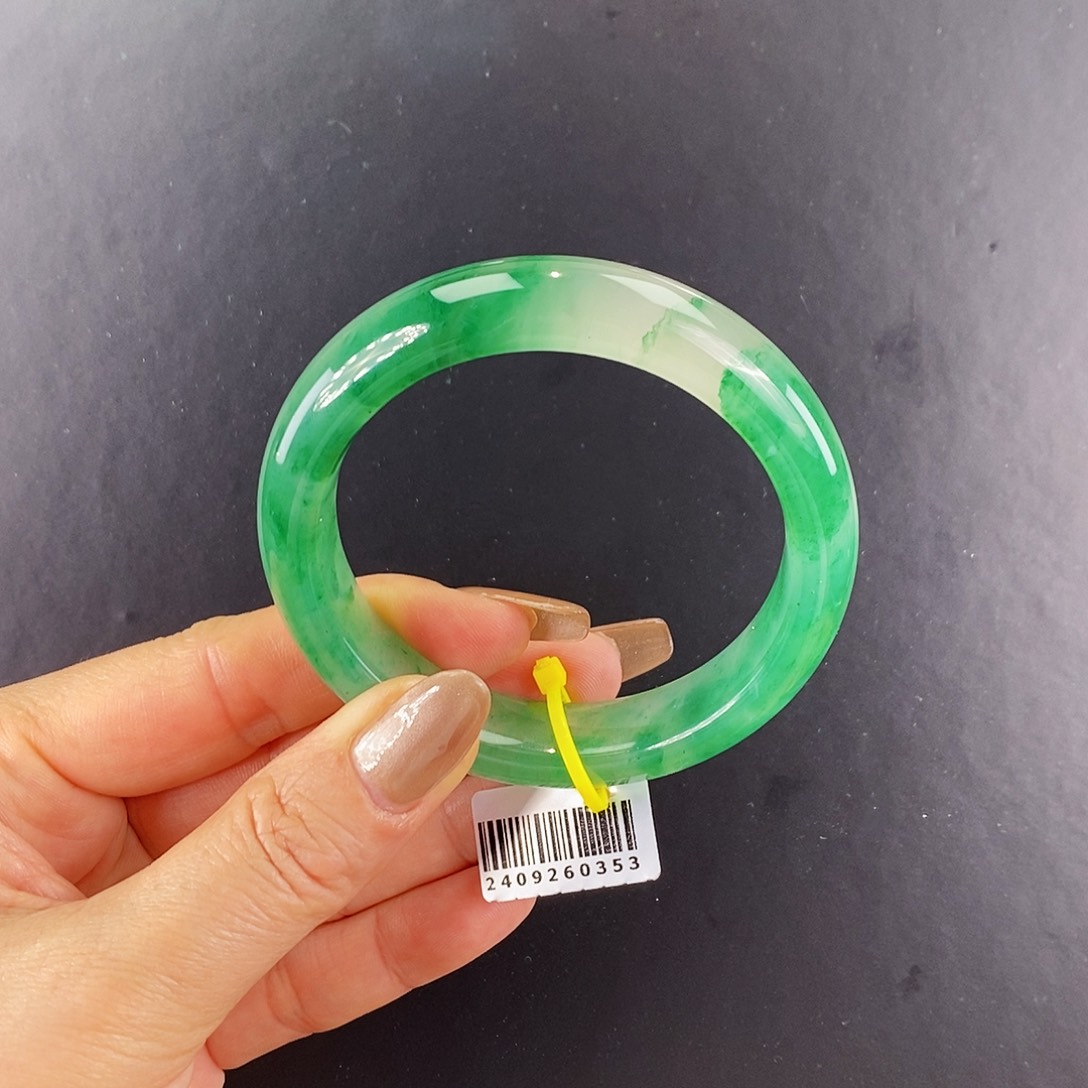 石英质玉手镯未镶嵌非洲翠手镯