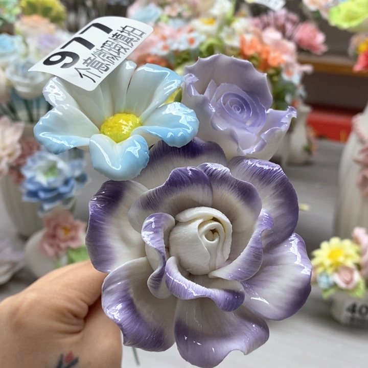 摆件红**贝陶瓷材料研究