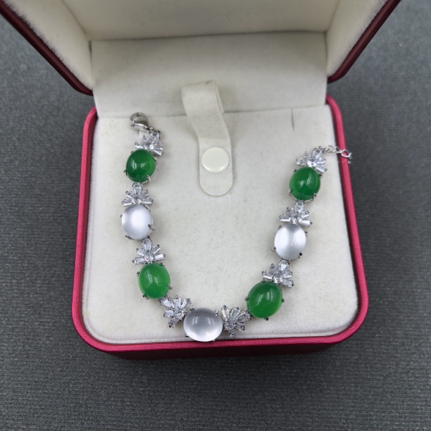  【经典永恒  光芒四射】手链 GDJ10064