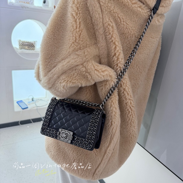 95新 Chanel/香奈儿 尚品一阁/黑银油蜡皮滚边小号leboy链条包 G