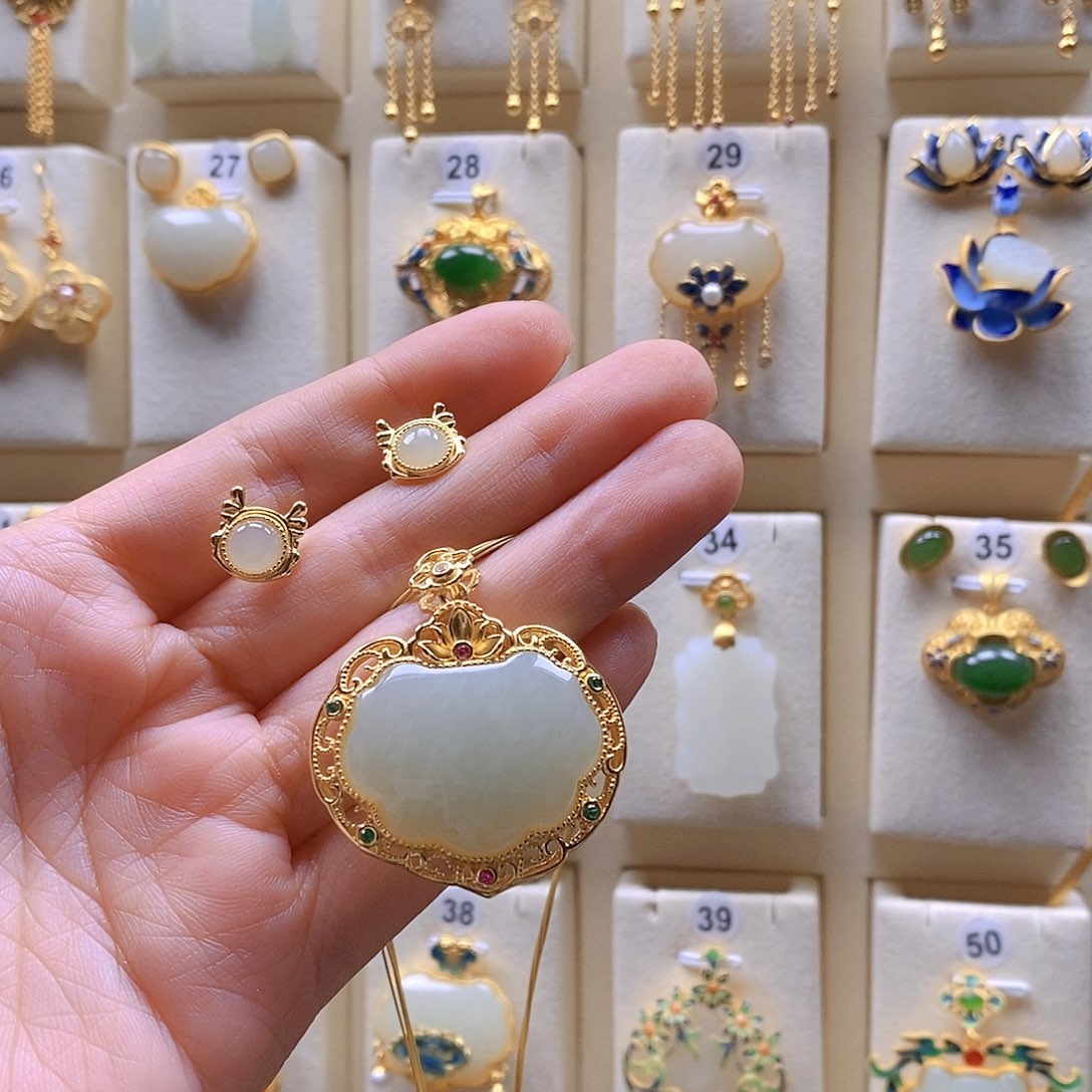 和田玉颈饰银S925镶嵌