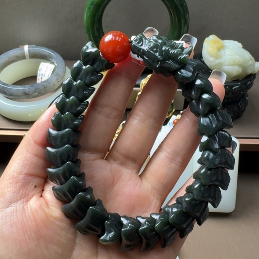 和田玉未镶嵌吊坠(不含链)