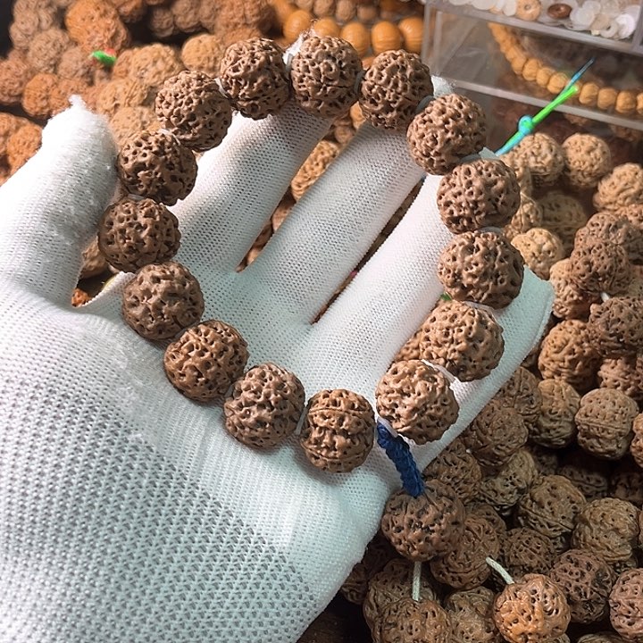 金刚菩提吊坠原皮原色自己清果胶