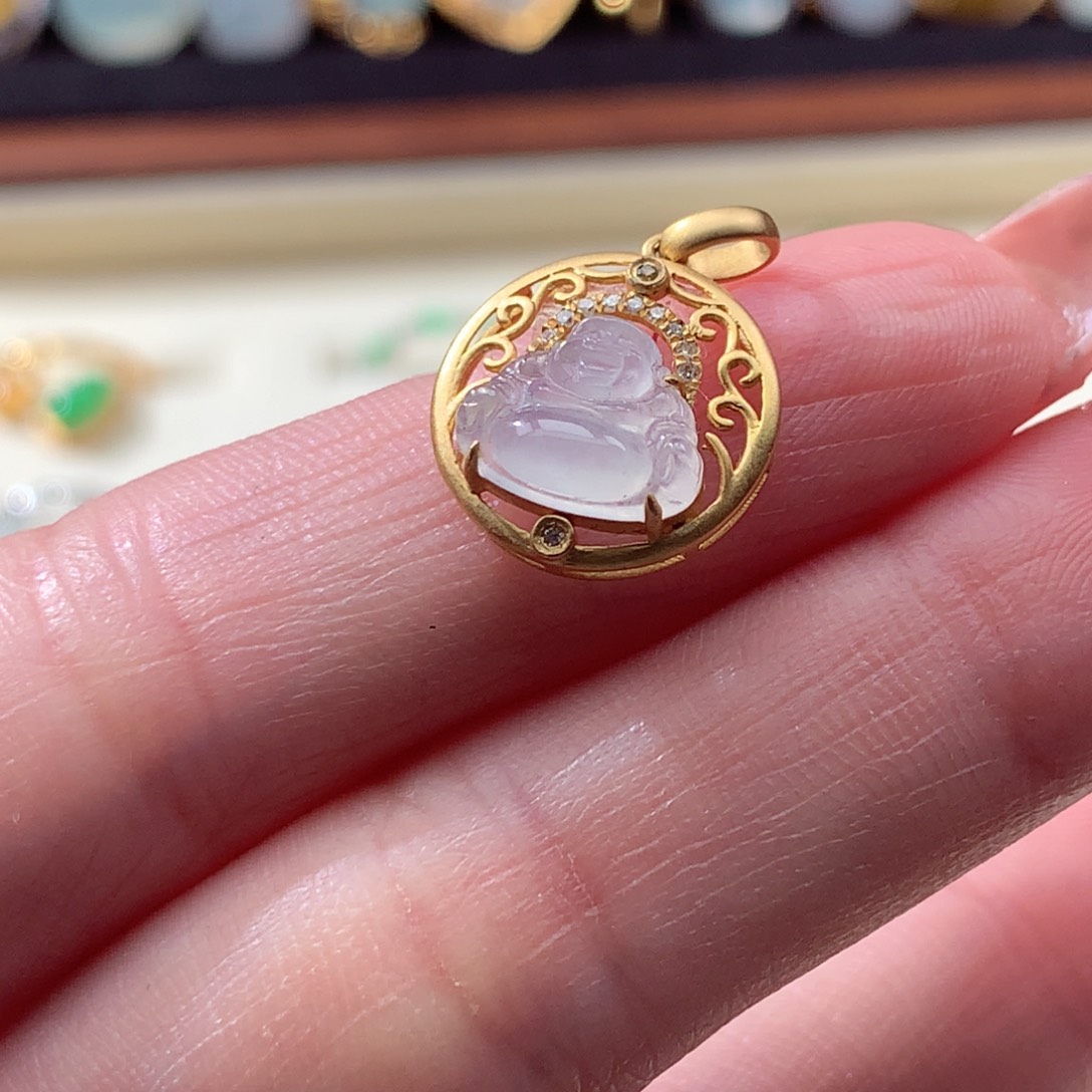 翡翠颈饰18K金镶嵌翡翠