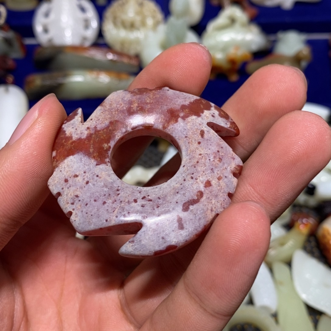 和田玉（糖玉）颈饰未镶嵌