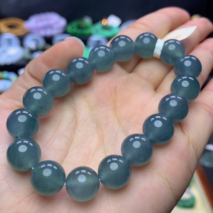 翡翠手链未镶嵌翡翠