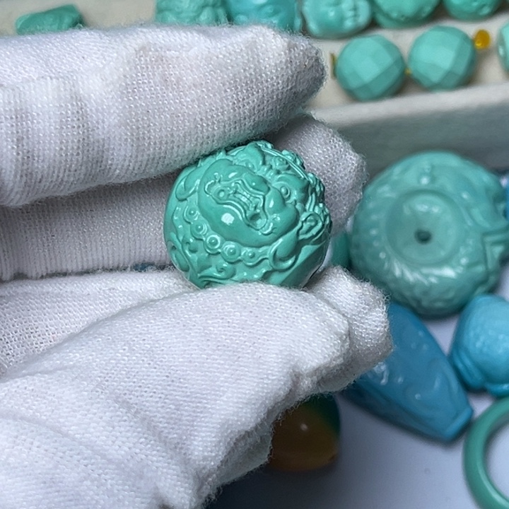 L****n湖北十堰一颗一刻雕刻