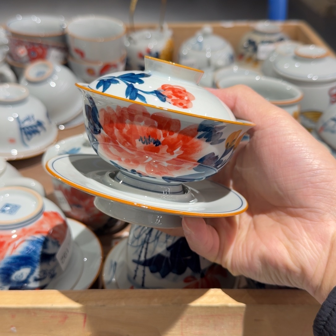 釉下手绘茶具微瑕