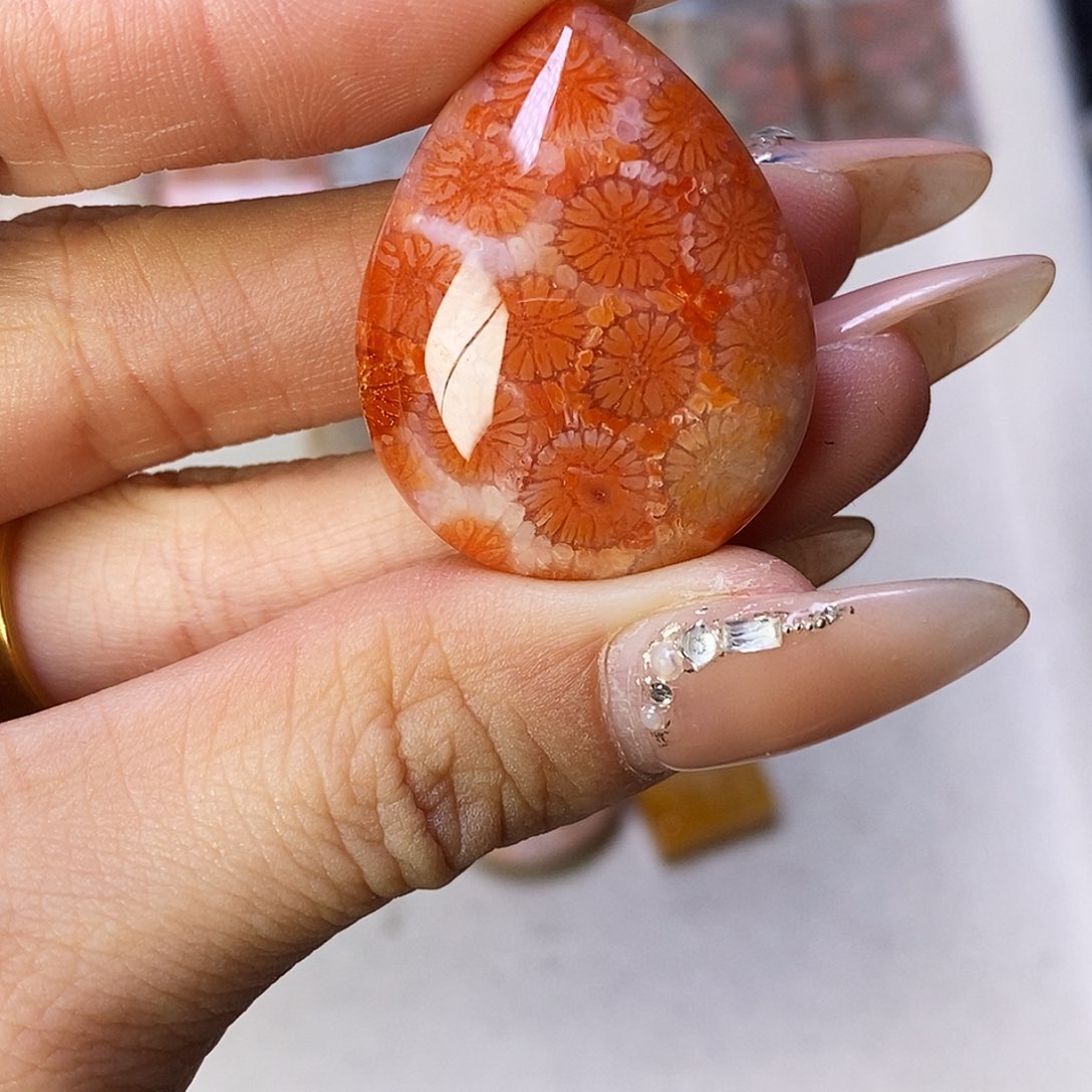 合金颈饰硅化玉S