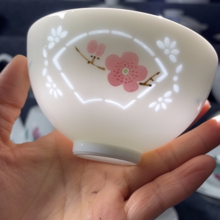 景德镇陶瓷玲珑杯