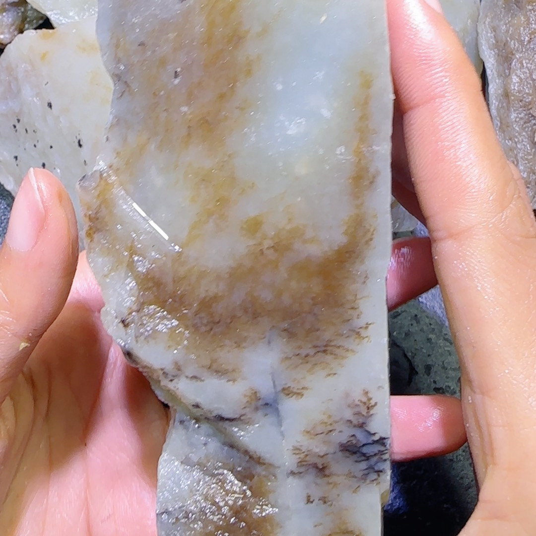 和田玉未镶嵌珠宝半成品