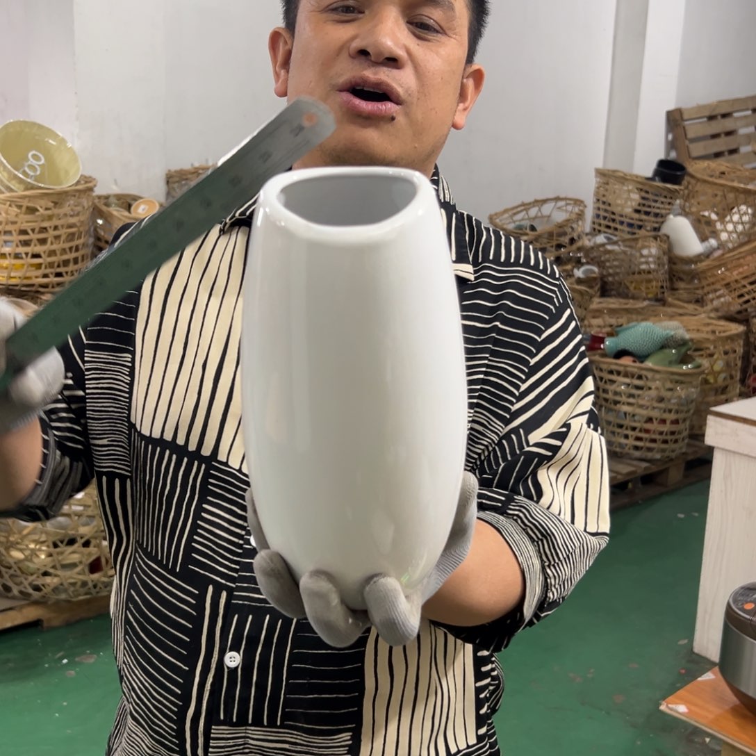 摆件15 号高中低温陶瓷瓶（部分微瑕）