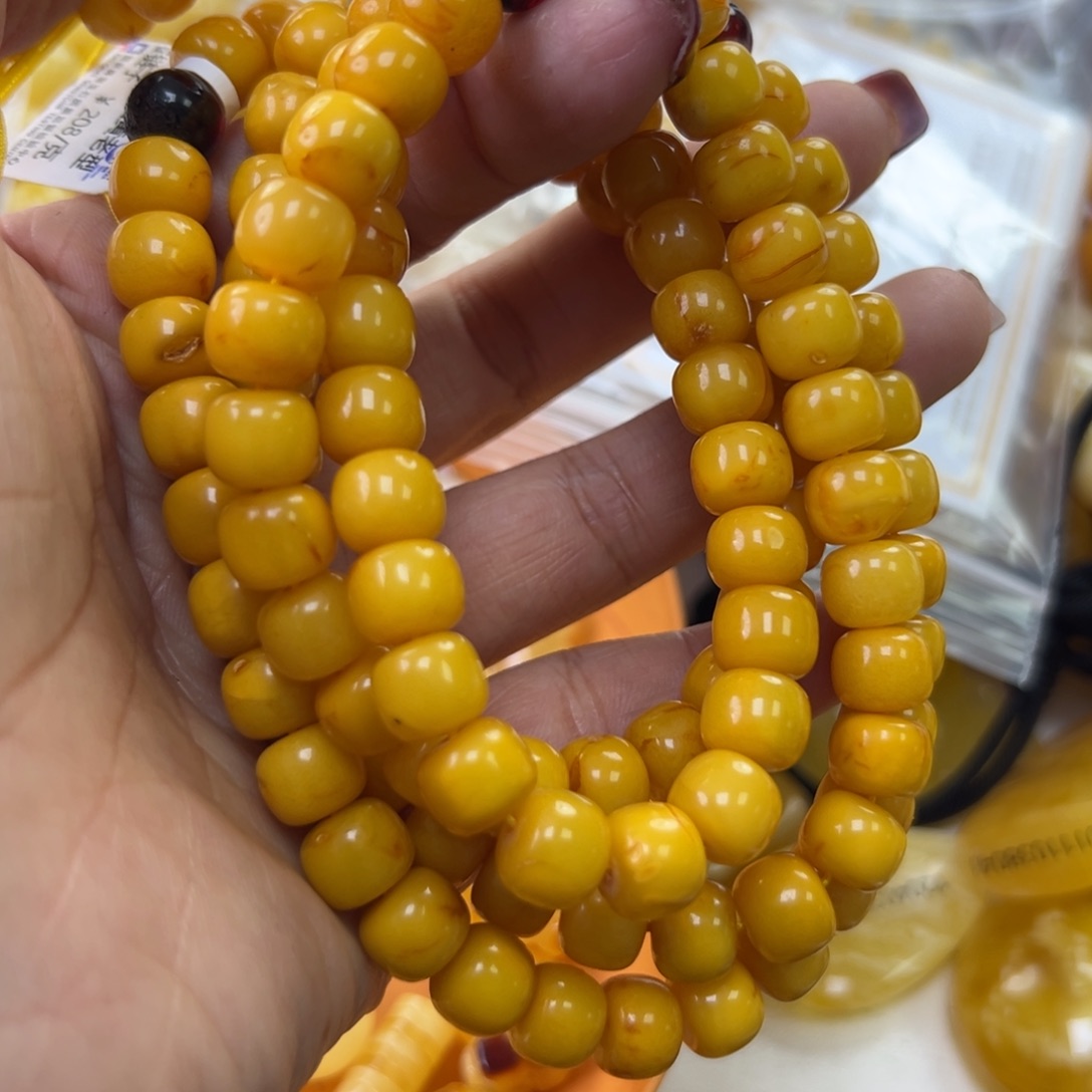 琥珀珠宝奇石未镶嵌