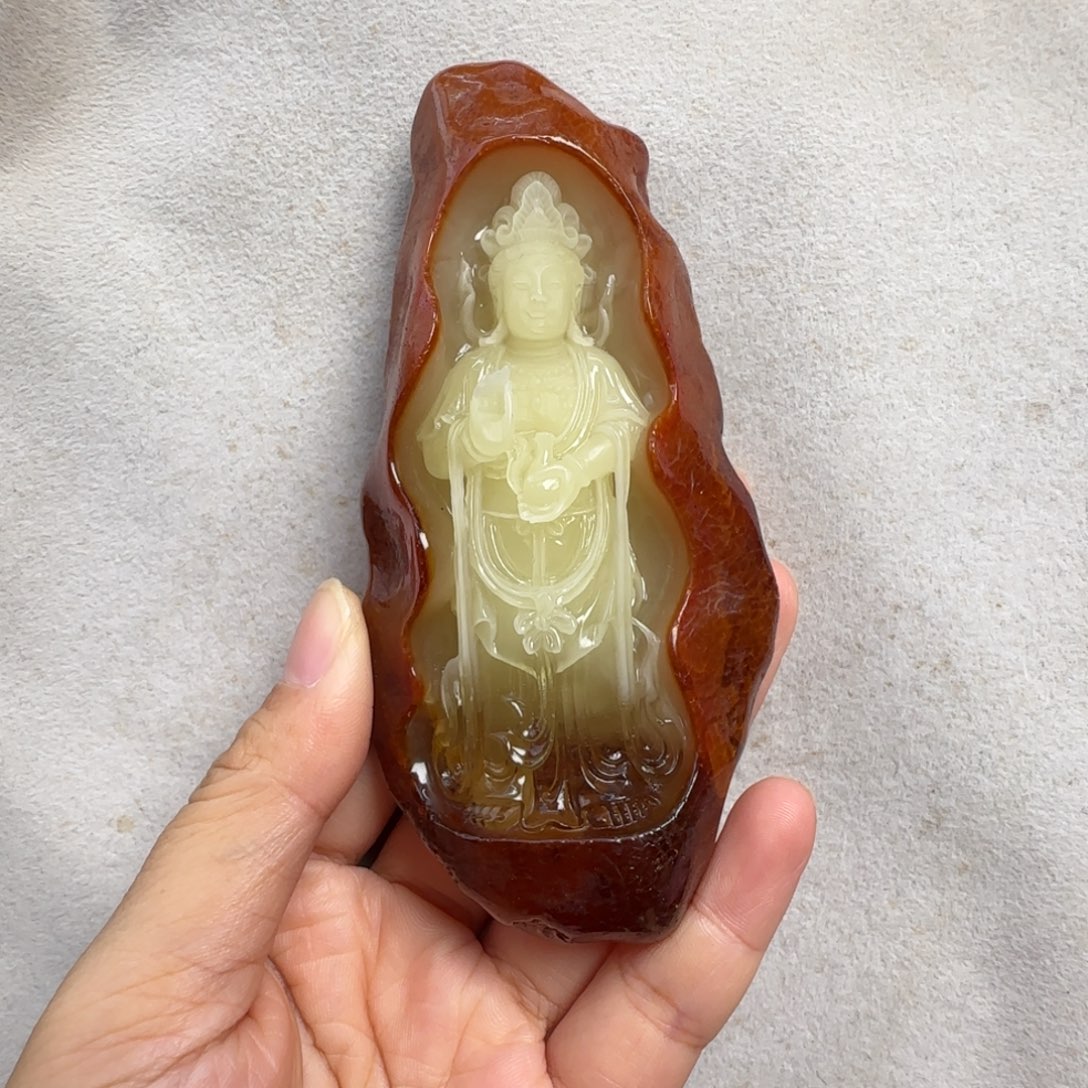 蜜蜡未镶嵌珠宝奇石