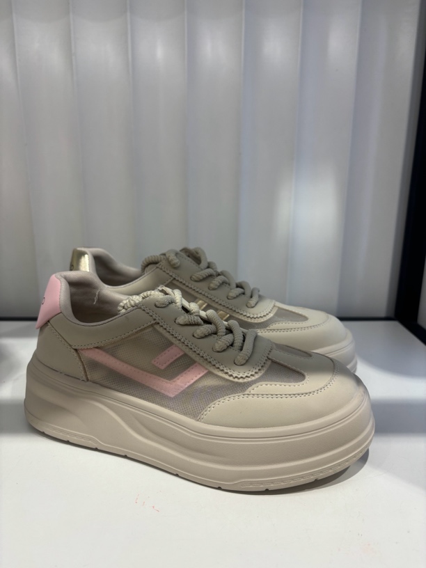 322194330e漫步佳人网面超轻板鞋