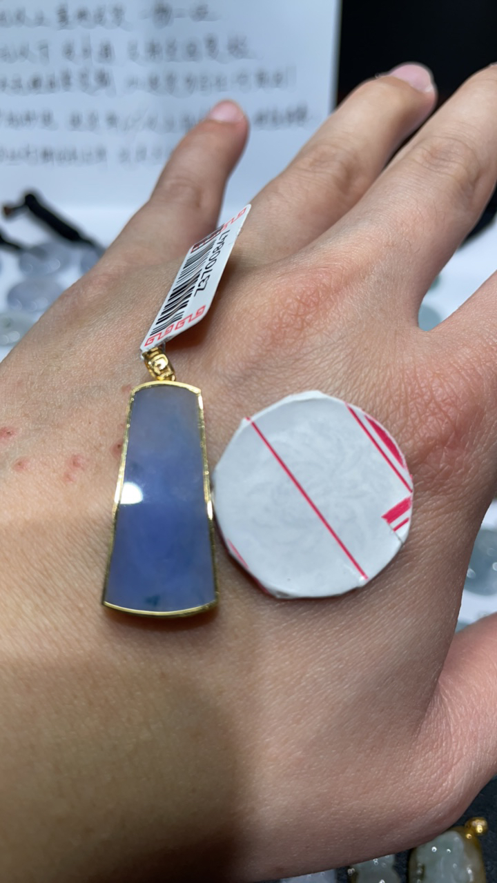 天然A货缅甸翡翠 多样性发货