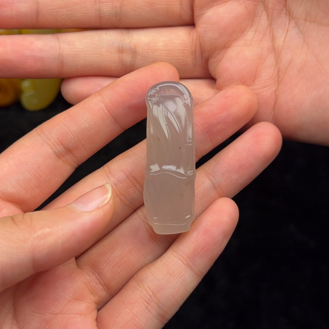 石英质玉吊坠未镶嵌用****8