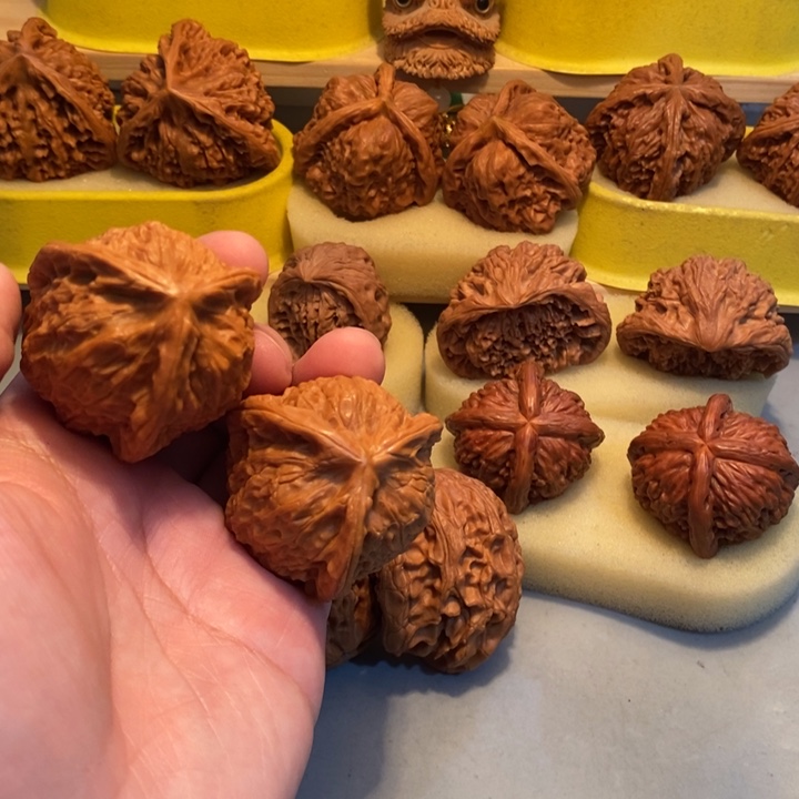 束***己吊坠文玩核桃bbhhjjjjjn