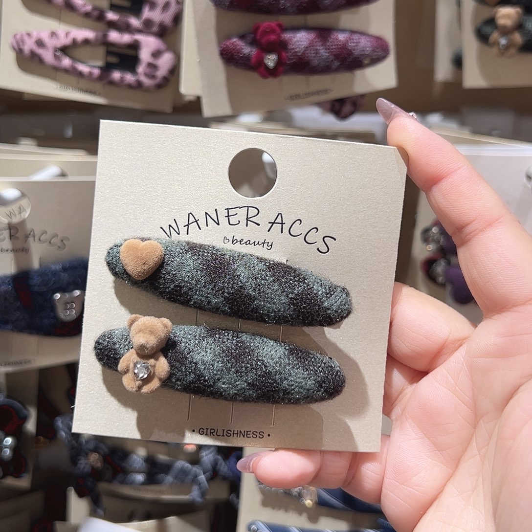 非金属绿色小熊格纹鸭夹一对