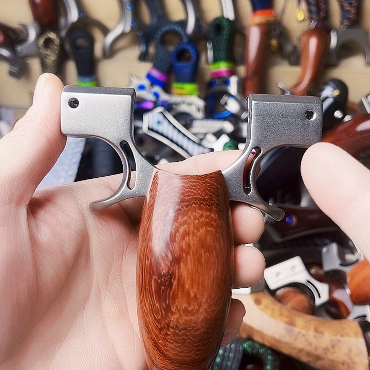 锁凤。           9925