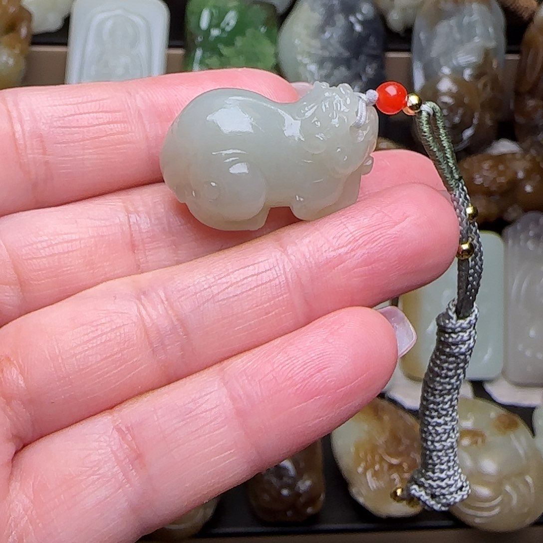 和田玉颈饰未镶嵌