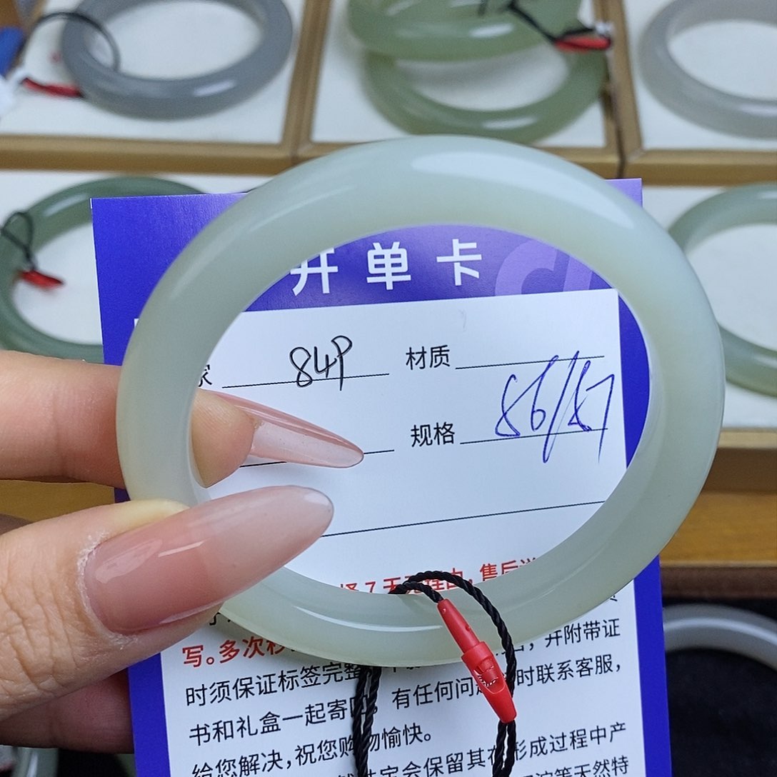 和田玉手镯未镶嵌QD