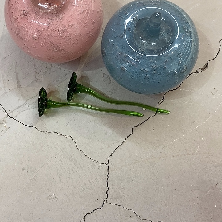 芳***菲琉璃15568856666666996696669