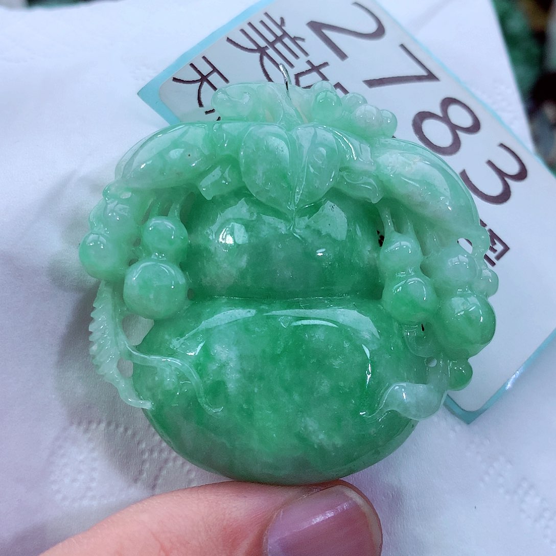 吊坠(不含链)未镶嵌翡翠